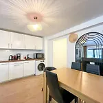 Urban Flat 194 - Cosy 3 Bedroom Opera Grands Boulevards Párizs