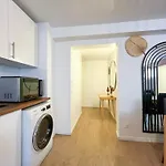 Urban Flat 194 - Cosy 3 Bedroom Opera Grands Boulevards Apartman *